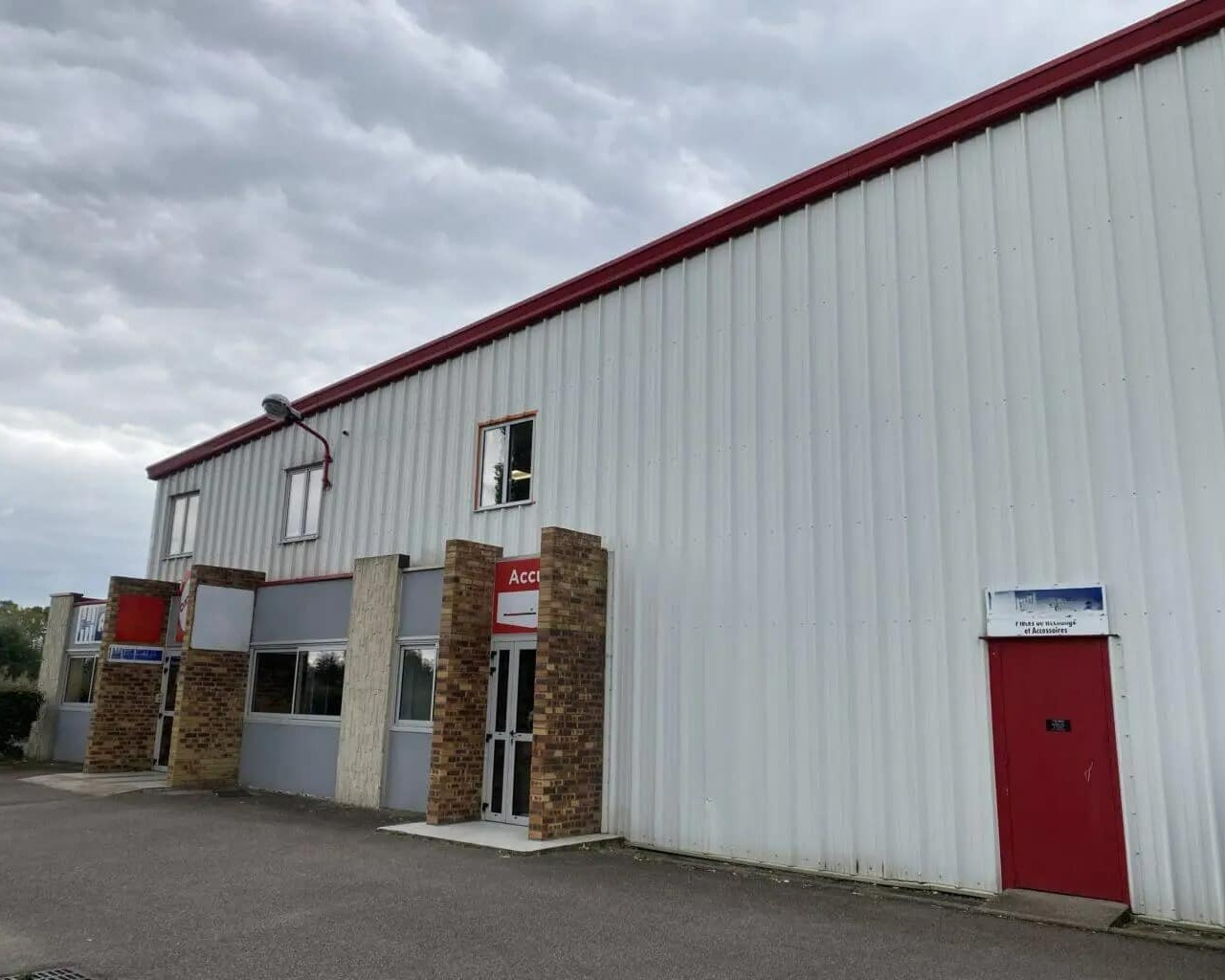 
                                                Location
                                                 À louer – Local d'activités de 947 m² à Gonfreville-l'Orcher – Seine-Maritime (76)