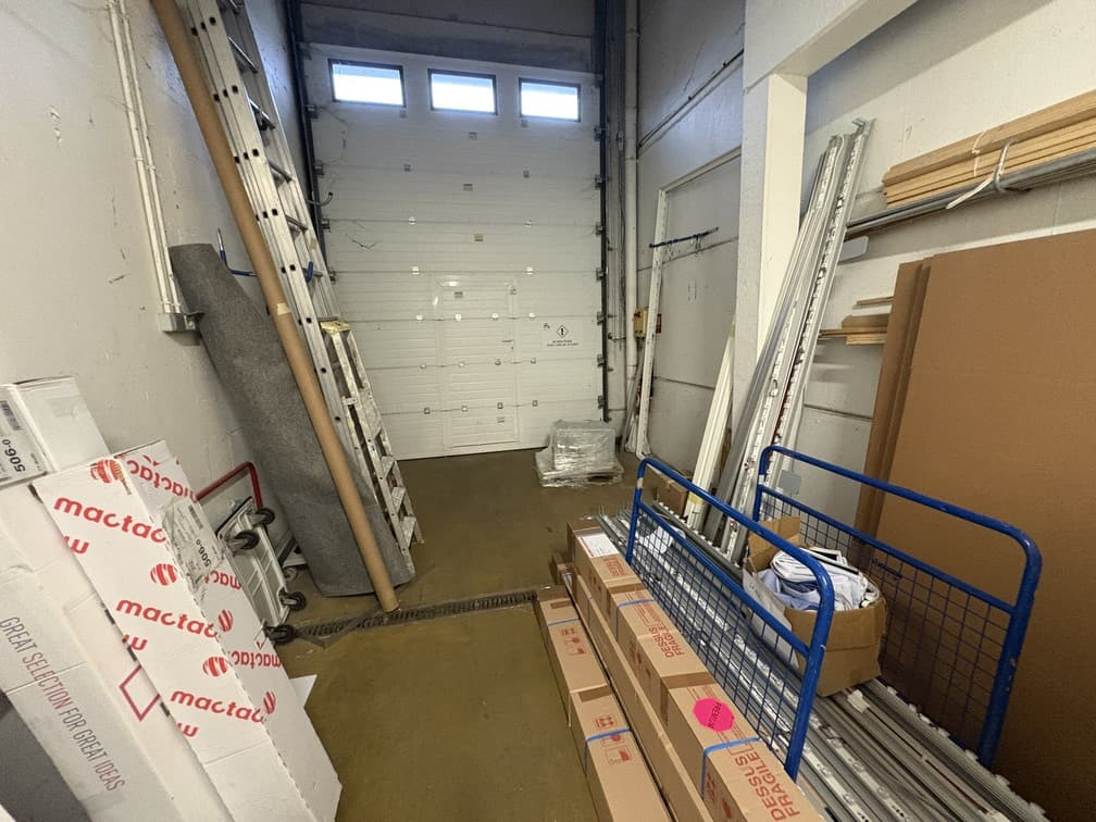 
                                                Location
                                                 À Louer – Local industriel de 1 196 m² à Argenteuil –  Val-d'Oise (95)