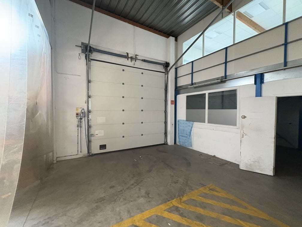 
                                                Location
                                                 À louer – Local industriel de 1 326 m² à Colombes - Hauts-de-Seine (92)