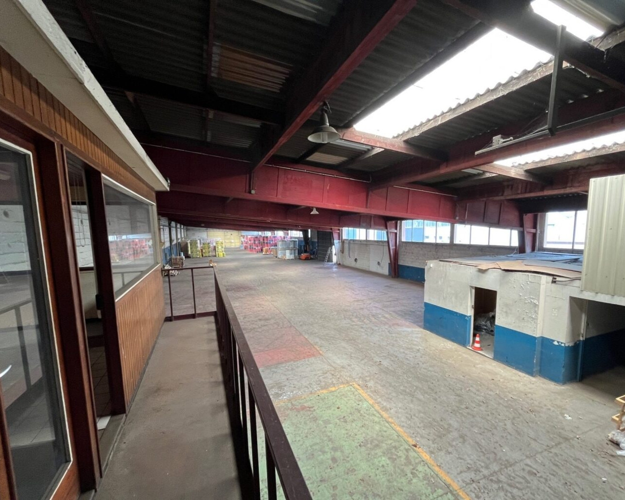 
                                                Location
                                                 À louer – Local industriel de 1 520 m² à Sandouville – Seine-Maritime (76)