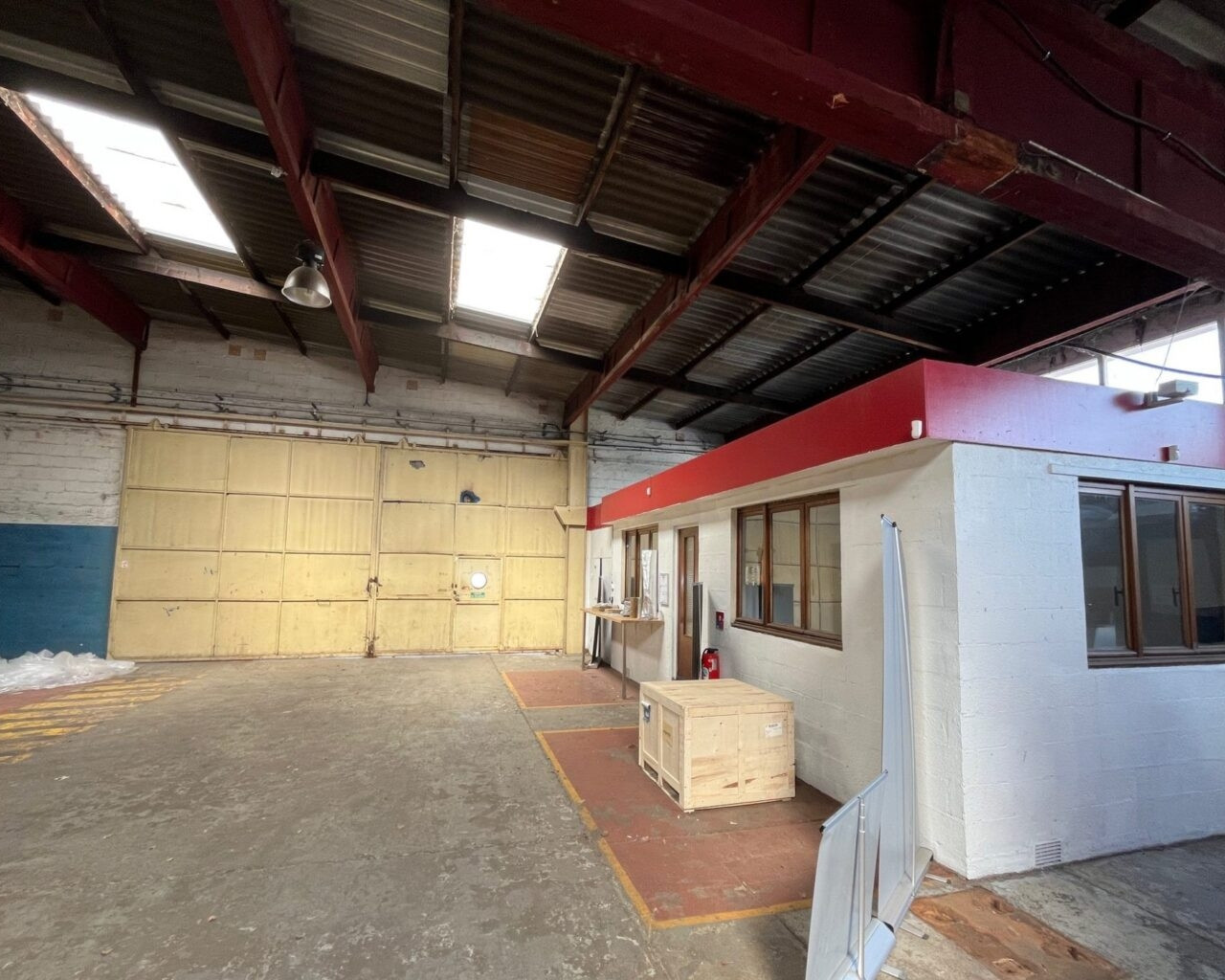 
                                                Location
                                                 À louer – Local industriel de 1 520 m² à Sandouville – Seine-Maritime (76)