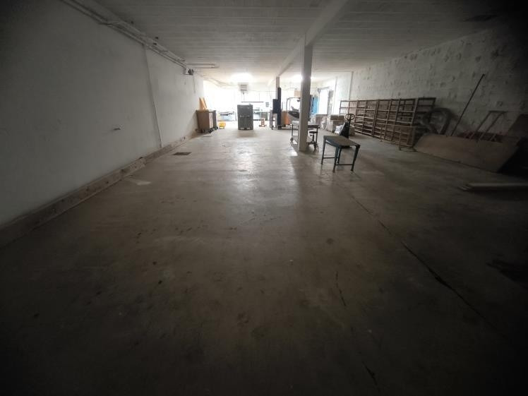 
                                                Location
                                                 À louer – Local Industriel de 1 613 m² à Cavaillon – Vaucluse (84)