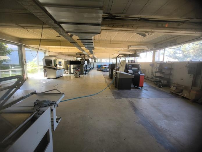 
                                                Location
                                                 À louer – Local Industriel de 1 613 m² à Cavaillon – Vaucluse (84)