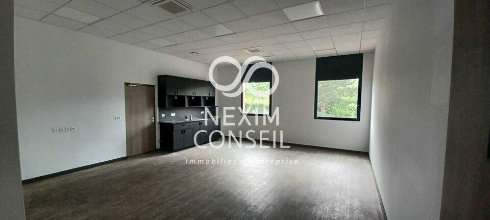 
                                                Location
                                                 À louer – Local Industriel de 2 179 m² à Villeneuve-la-Garenne – Hauts-de-Seine (92)