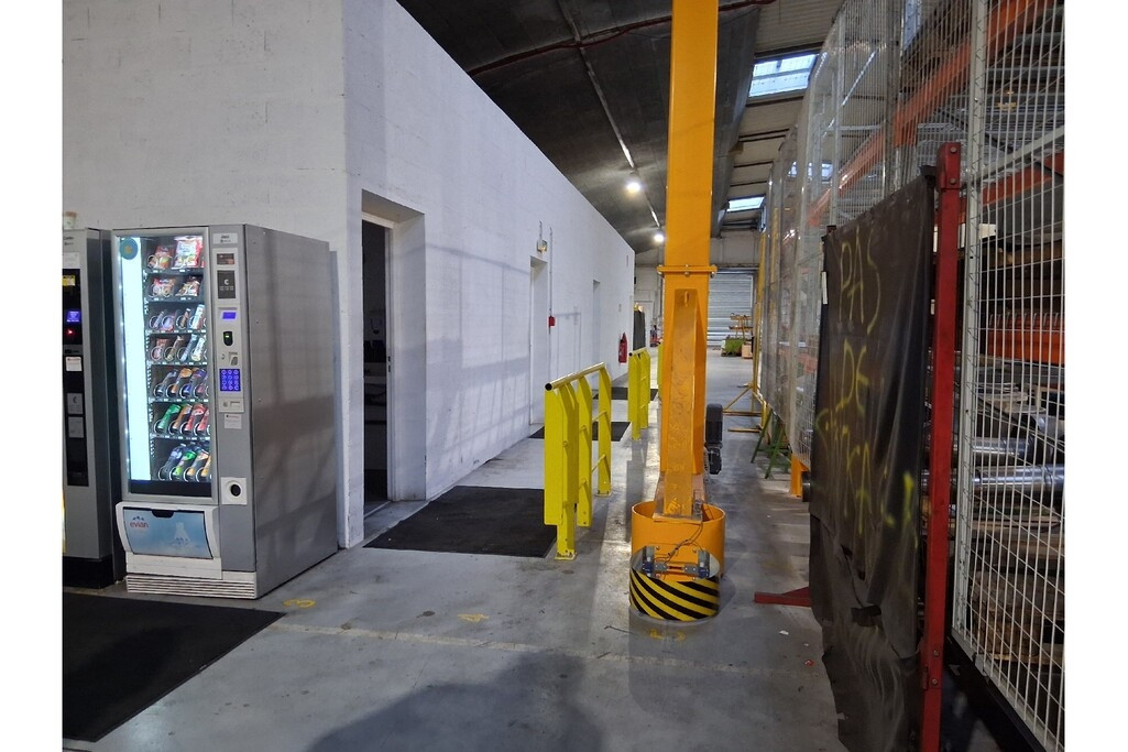 
                                                Location
                                                 À louer – Local industriel de 3 479 m² à Dreux – Eure-et-Loir (28)