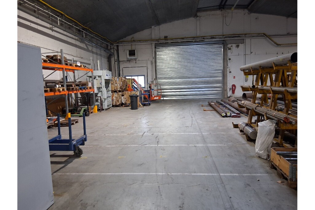 
                                                Location
                                                 À louer – Local industriel de 3 479 m² à Dreux – Eure-et-Loir (28)