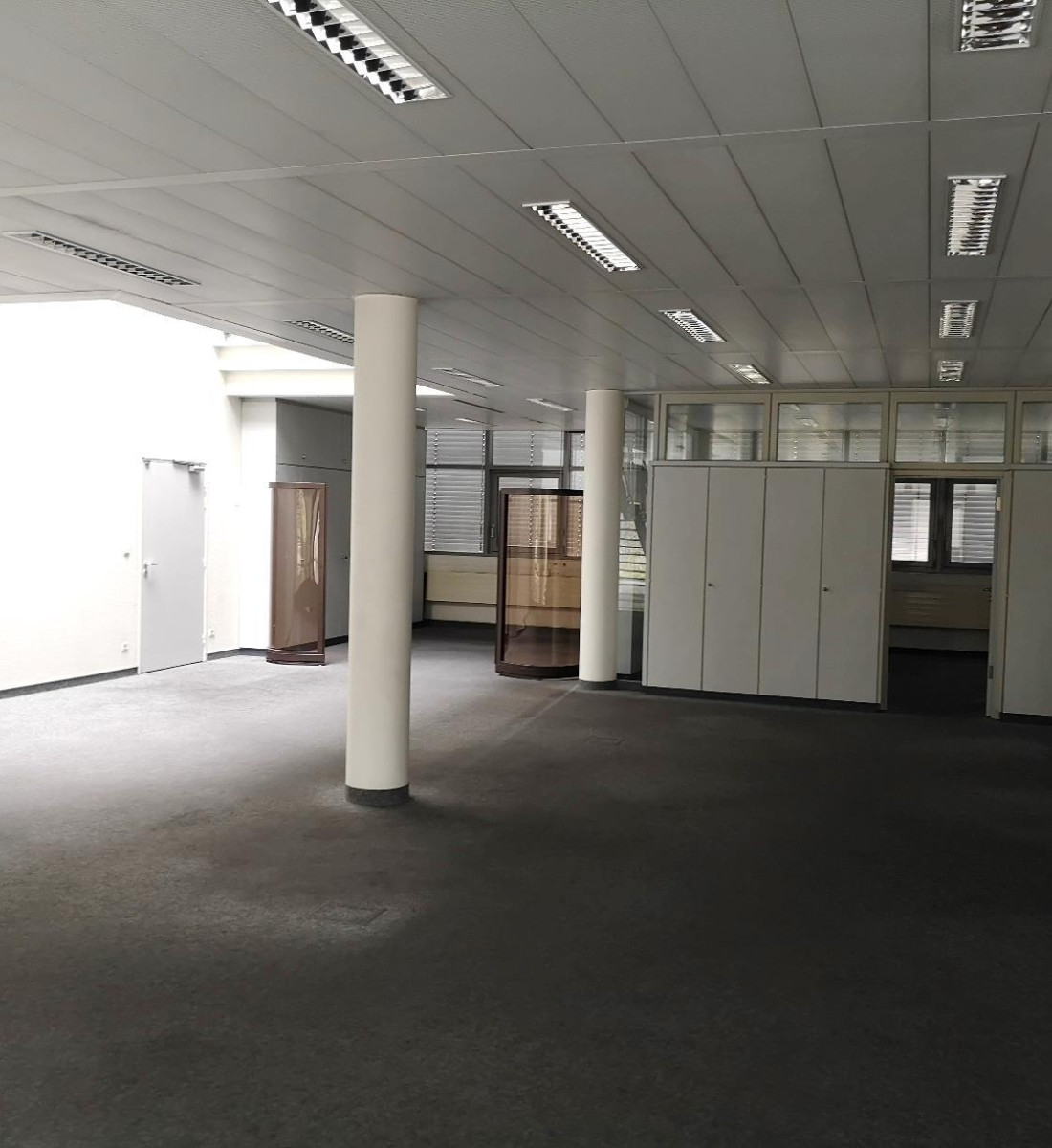 
                                                Location
                                                 A louer - Local industriel de 3000 m² dans la Zone de la Pompelle à Reims - Marne (51)