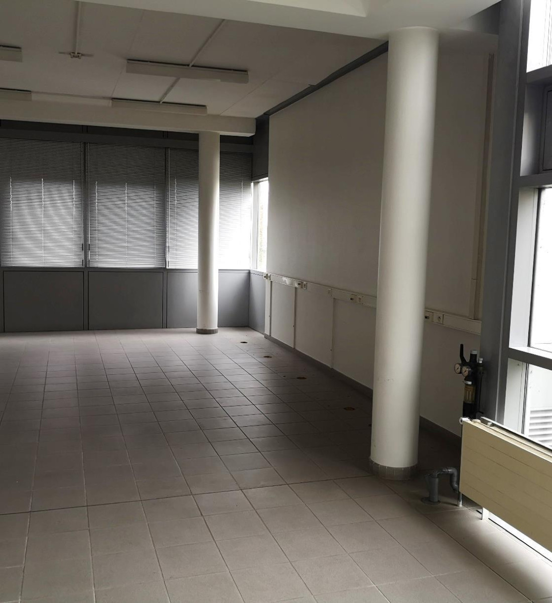 
                                                Location
                                                 A louer – Local industriel de 3000 m² dans la Zone de la Pompelle à Reims – Marne (51)