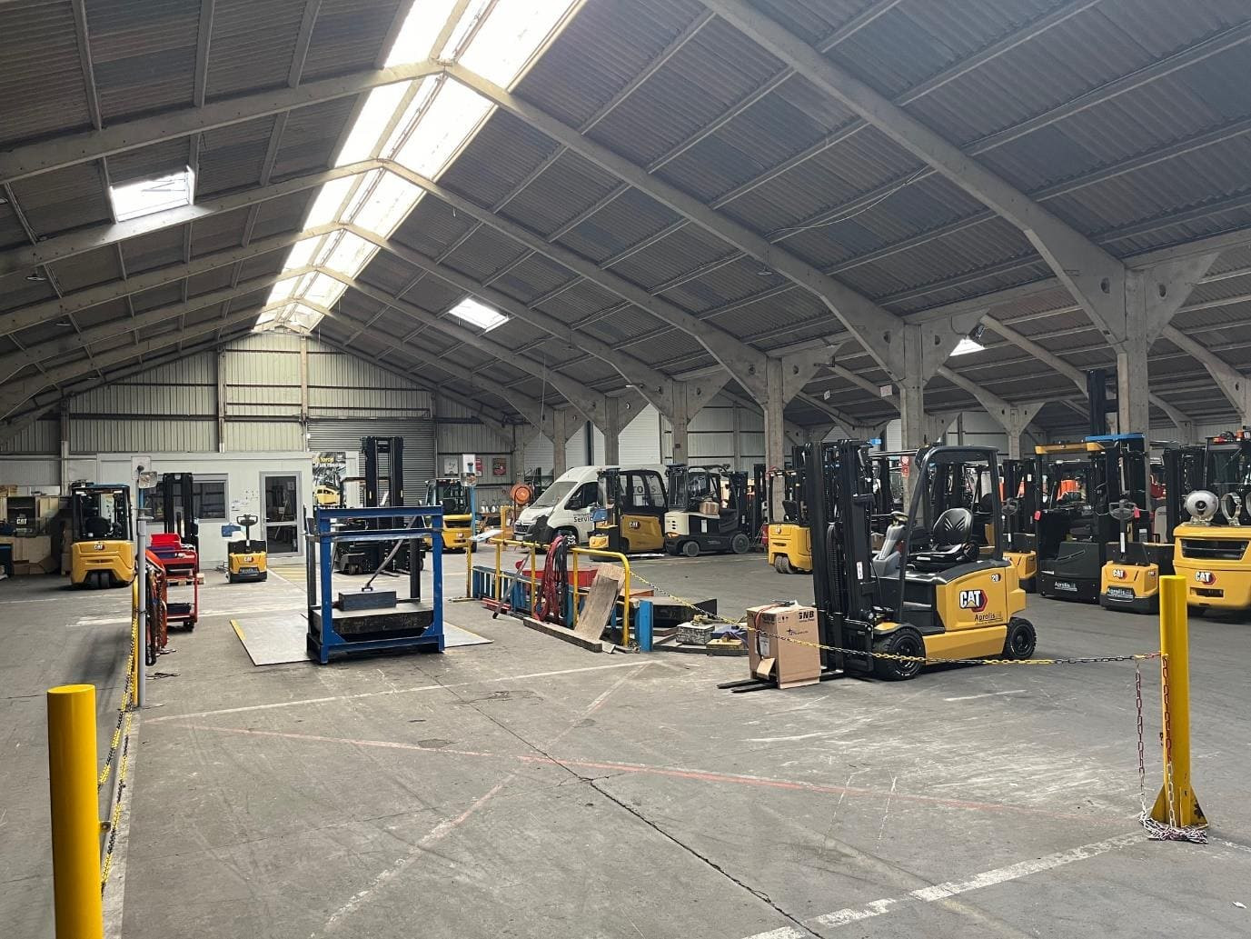 
                                                Location
                                                 À louer – Local industriel de 6 388 m² dans la zone d'activités de Coquelles – Pas-de-Calais (62)