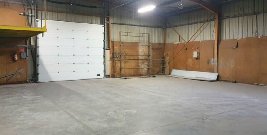 
                                                Location
                                                 À louer - locaux d'activité de 570 m² à Avignon