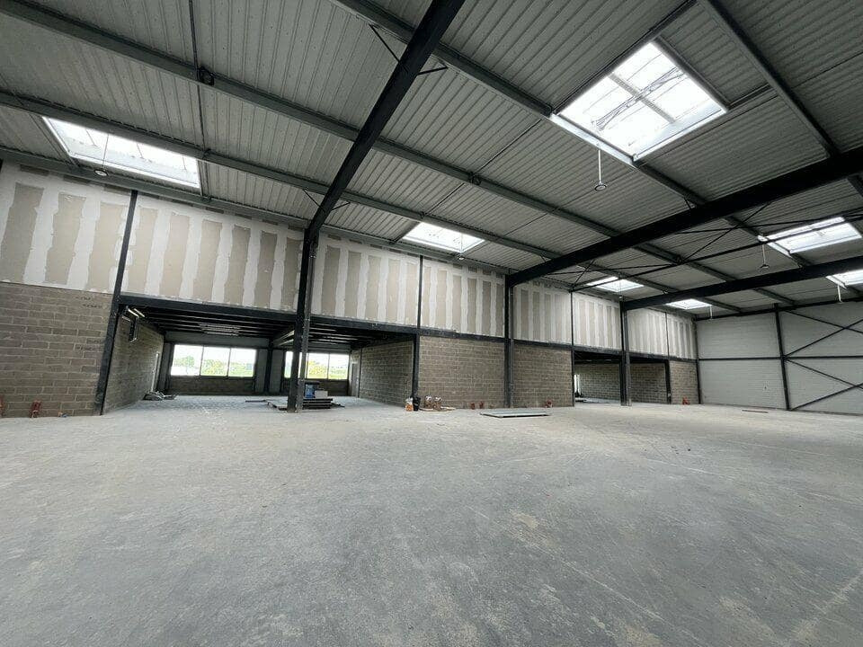 
                                                Location
                                                 À louer – Locaux d'Activités à partir de 351 m² à Saint-Léonard - Marne (51)