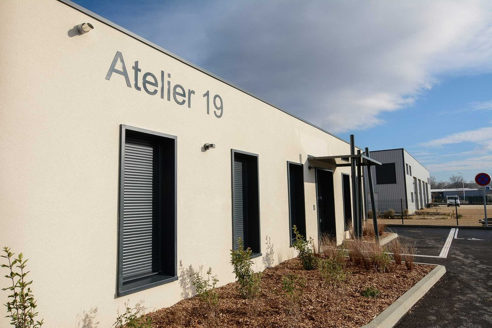 
                                                Location
                                                 À louer – Locaux d'activités de 110 à 160 m² à Mondragon – Vaucluse (84)