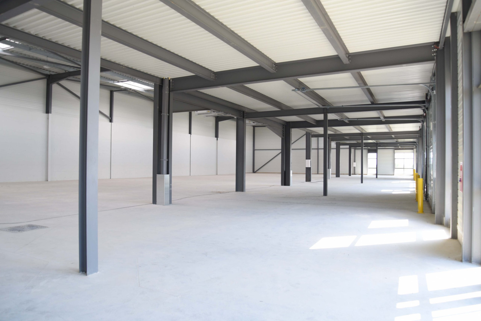 
                                                Location
                                                 À louer – Locaux d'Activités de 120 à 400 m² à Poitiers – Vienne (86)