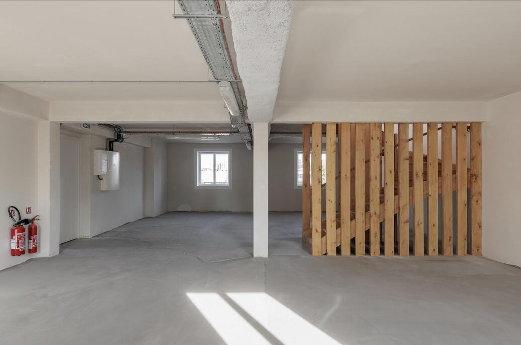 
                                                Location
                                                 À louer – Locaux d'activités de 30 à 250 m² dédiés à l'artisanat et aux métiers d'art à  Ivry-sur-Se