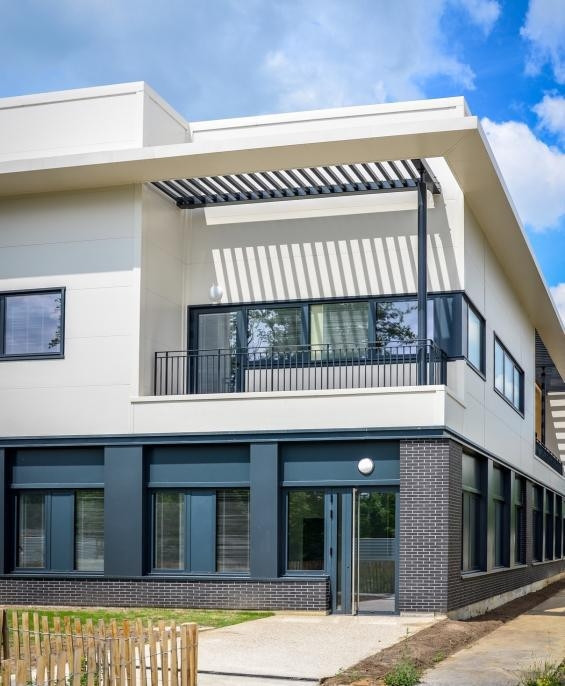 
                                                Location
                                                 À Louer – Locaux d'Activités de 311 à 712 m² à Argenteuil – Val-d'Oise (95)