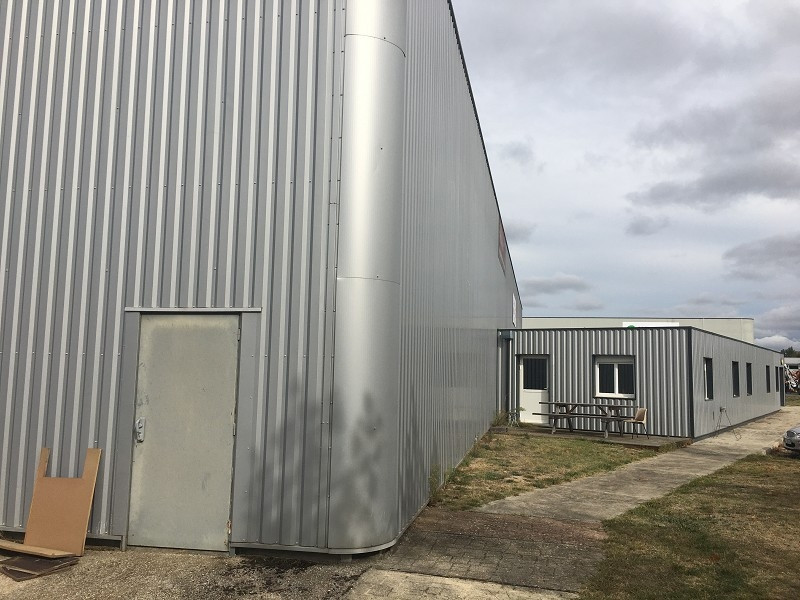 
                                                Location
                                                 À louer - Locaux industriels de 1 243 m² à Giroussens (81)