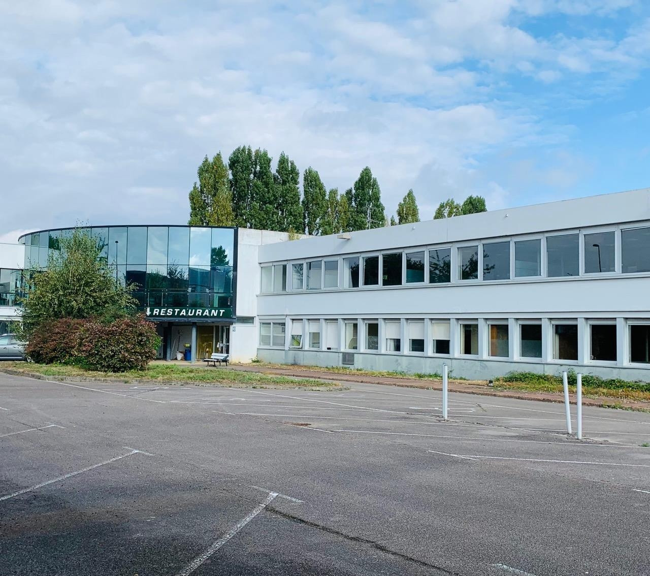 
                                                Location
                                                 À louer – Locaux Industriels de 25 000 m² divisibles à partir de 1 500 m² à Evreux – Eure (27)