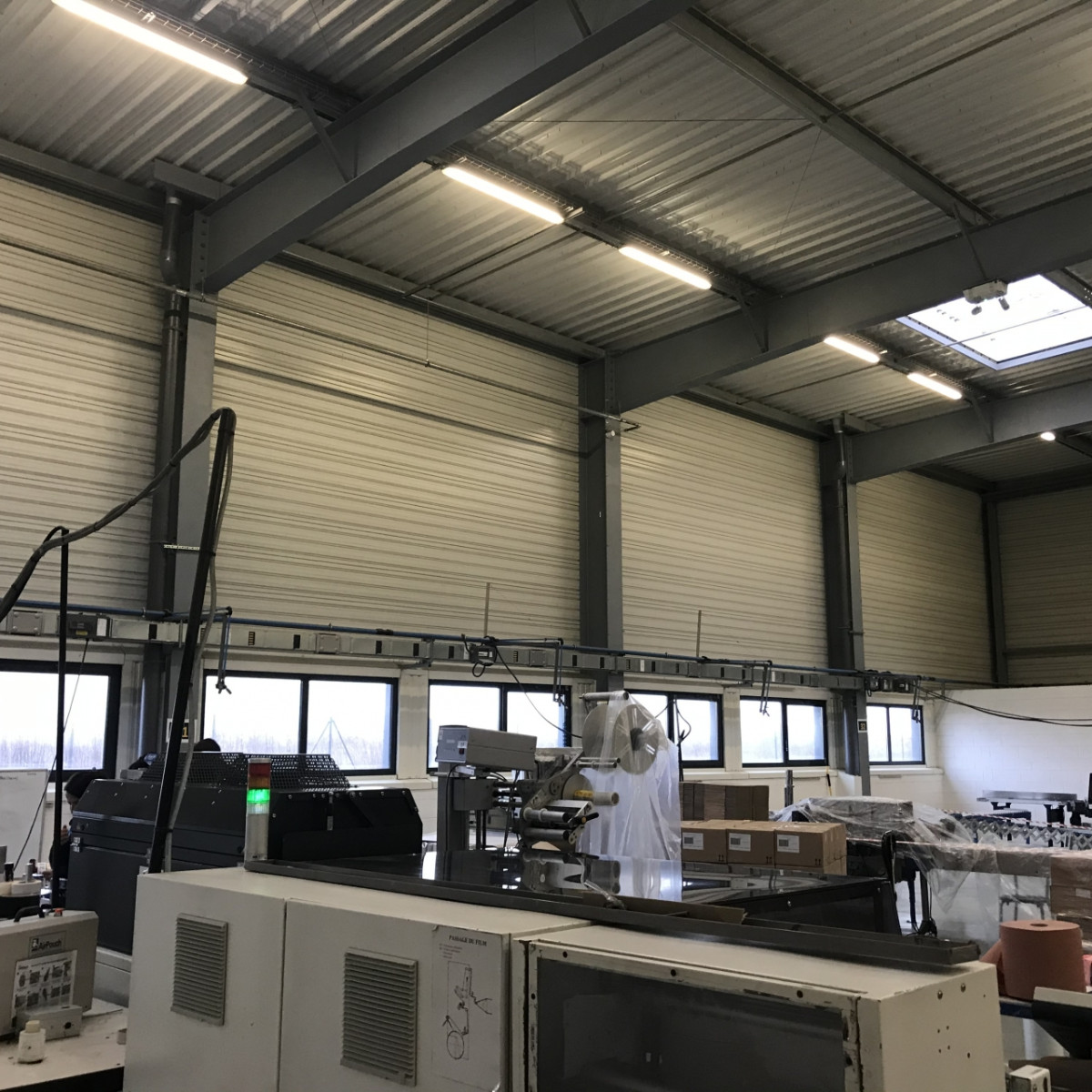 
                                                Location
                                                 À louer - locaux industriels non divisibles de 5 069 m² à Gauchy à proximité de Saint-Quentin (02)