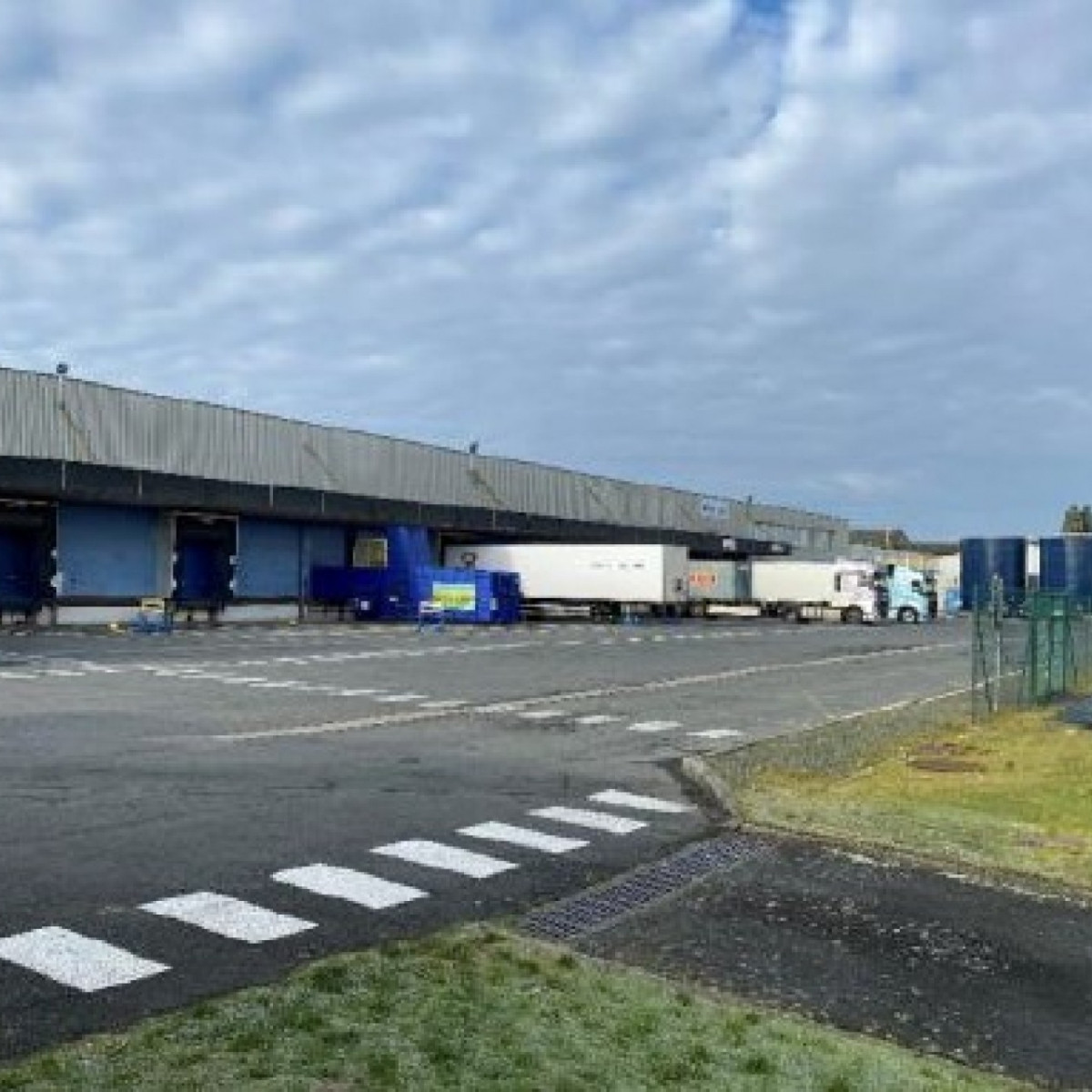 
                                                Location
                                                 À louer ou à vendre - Bâtiment industriel de 22,800 m² à Châteauroux - Indre (36)