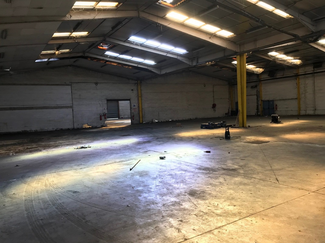 
                                                Location
                                                 À louer ou à vendre – Entrepôt industriel de 2 400 m² à Calais – Pas-de-Calais (62)