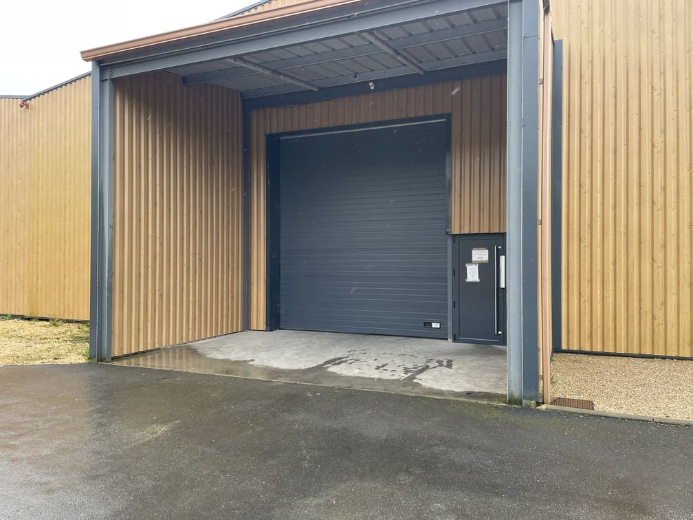 
                                                Location
                                                 À louer ou à vendre – Local industriel de 3 500 m² à Périgueux – Dordogne (24)