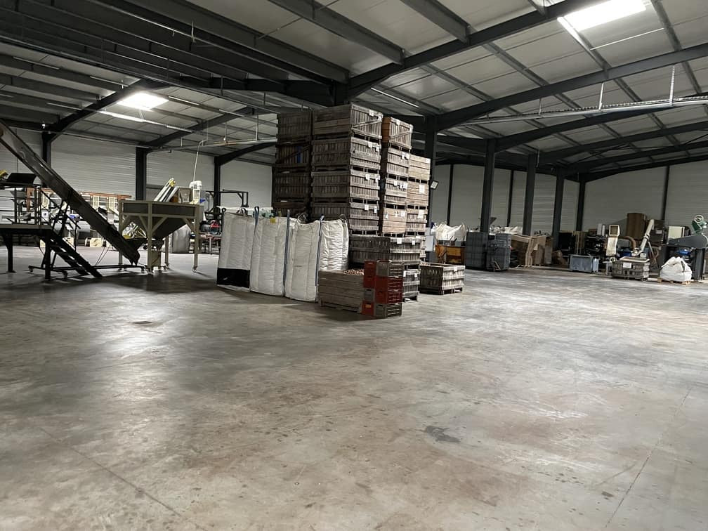 
                                                Location
                                                 À louer ou à vendre – Local industriel de 3 500 m² à Périgueux – Dordogne (24)