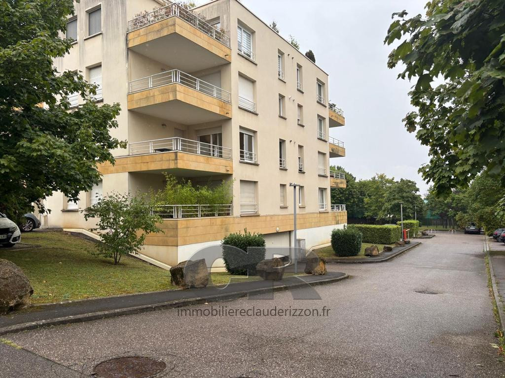 
                                                Location
                                                 A LOUER - PLACE DE PARKING - METZ QUEULEU