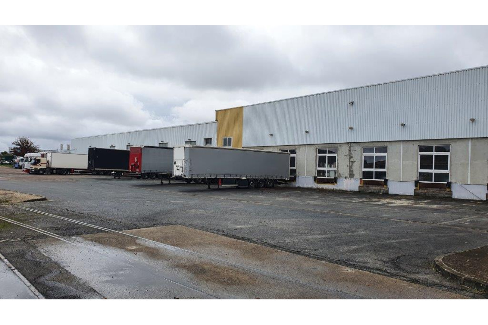 
                                                Location
                                                 À louer – Site industriel de 22 000 m² à Saint-Florent-sur-Cher – Cher (18)