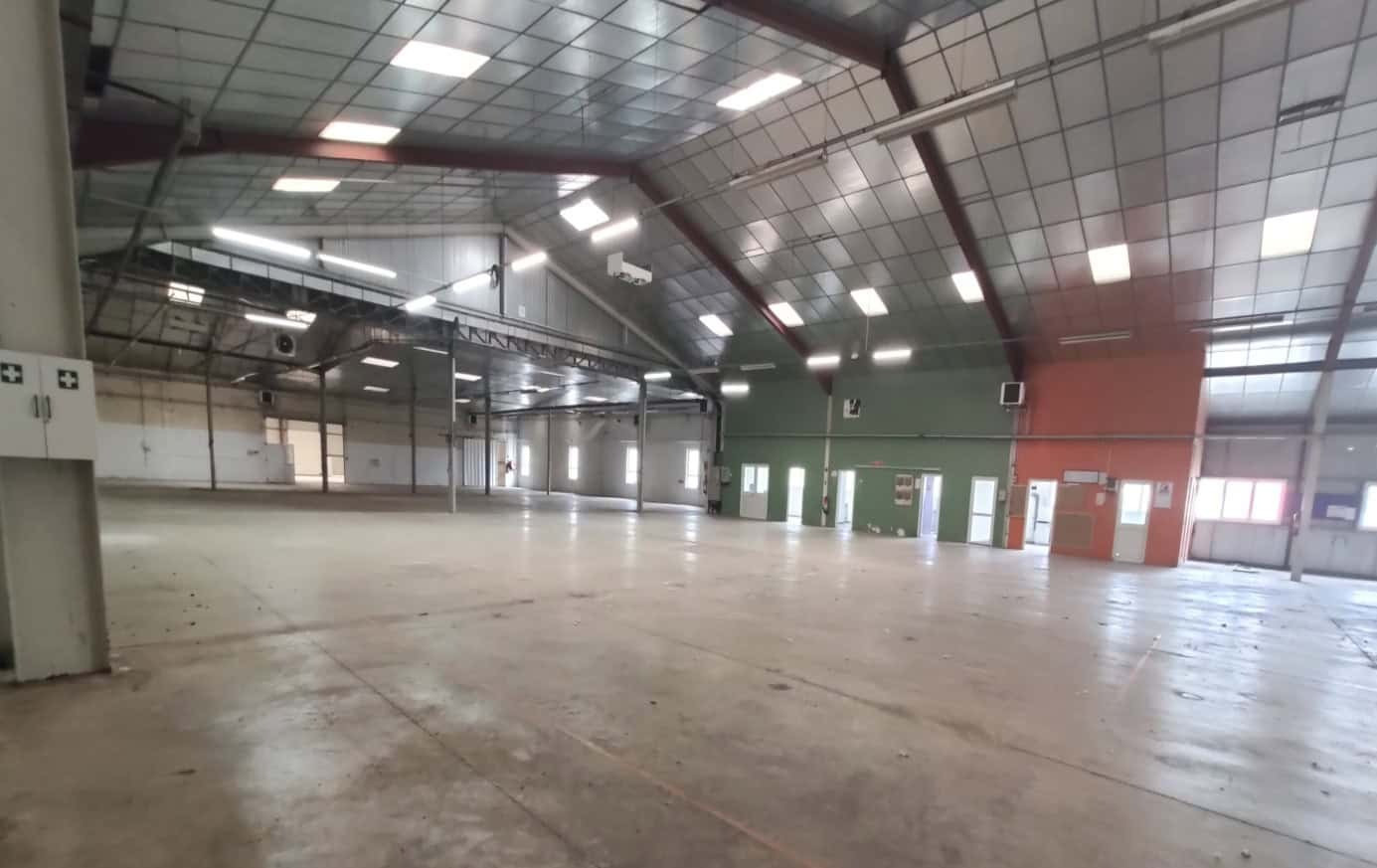 
                                                Location
                                                 À louer – Site industriel de 6 795 m² sur un terrain de 1,6 ha à Decazeville – Aveyron (12)