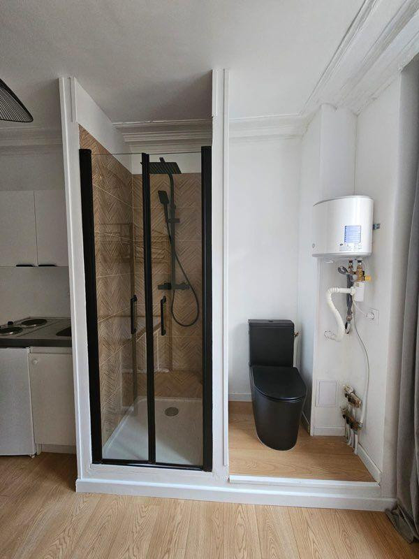 
                                                Location
                                                 À louer Studio 9m2 75009 Paris