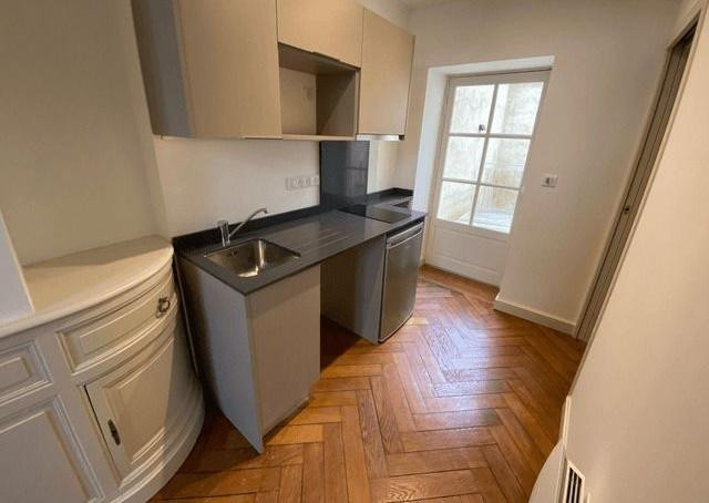
                                                Location
                                                 A louer, studio à Agen beaucoup de charme