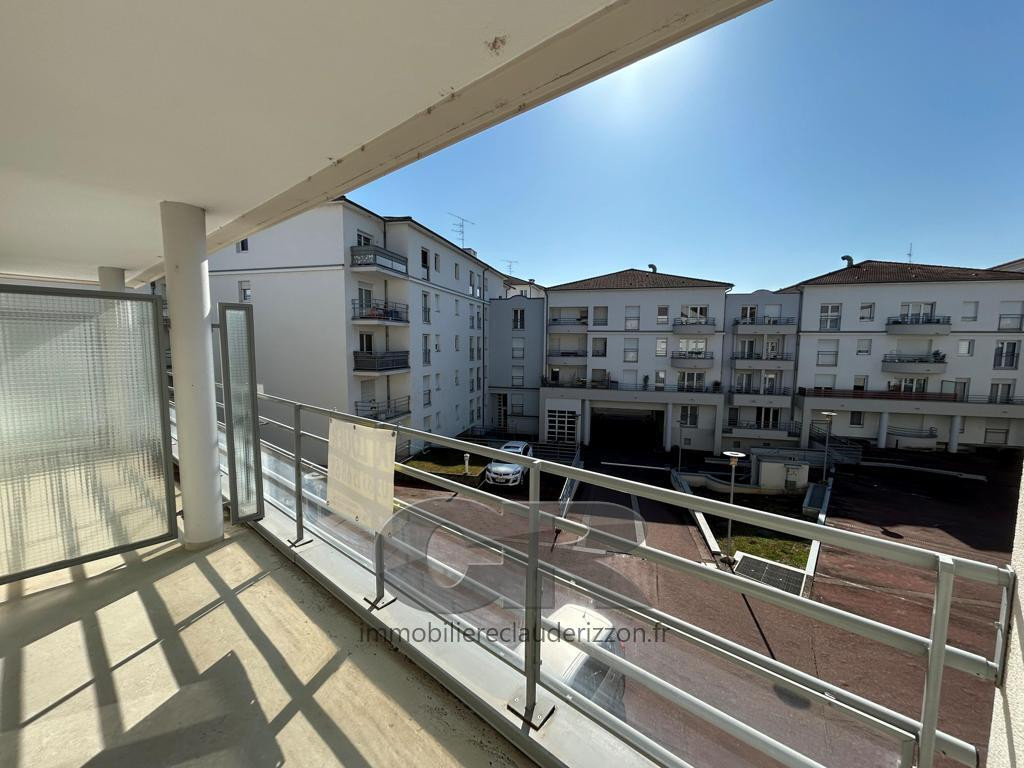
                                                Location
                                                 STUDIO AVEC PARKING - SECTEUR RIVES DE MEURTHE - CRISTALLERIES