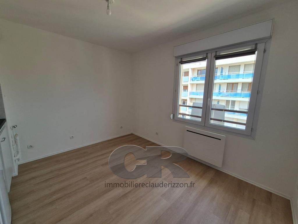 
                                                Location
                                                 A LOUER - STUDIO - METZ PLANTIERES