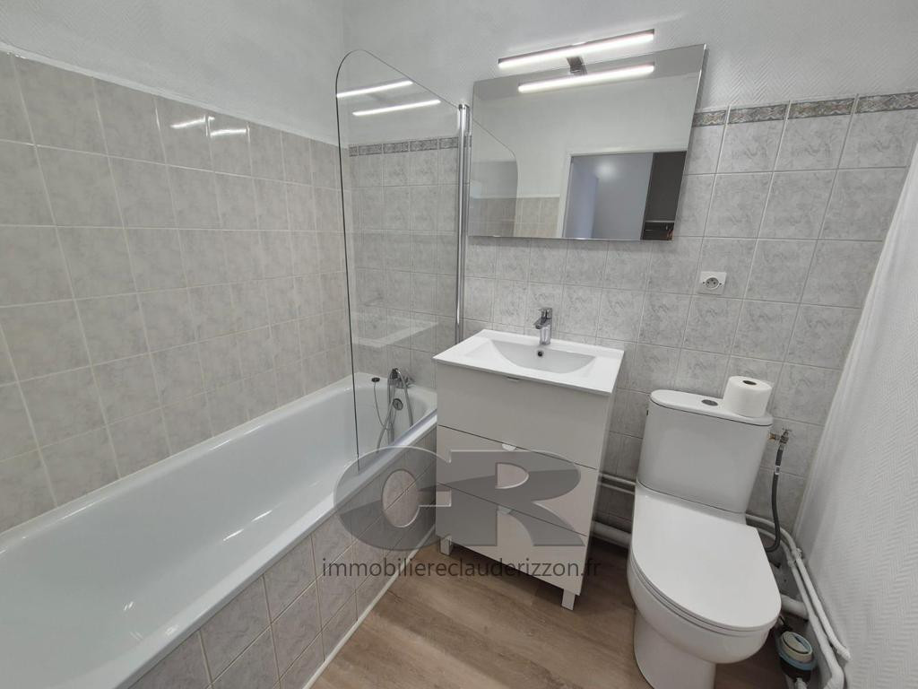 
                                                Location
                                                 A LOUER - STUDIO - METZ PLANTIERES