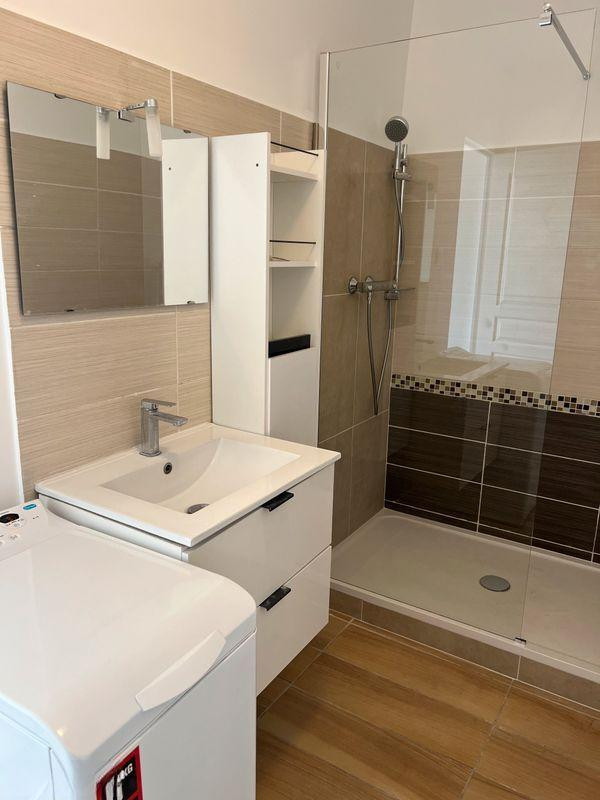 
                                                Location
                                                 A louer superbe appartement 2 pièces de 35m2