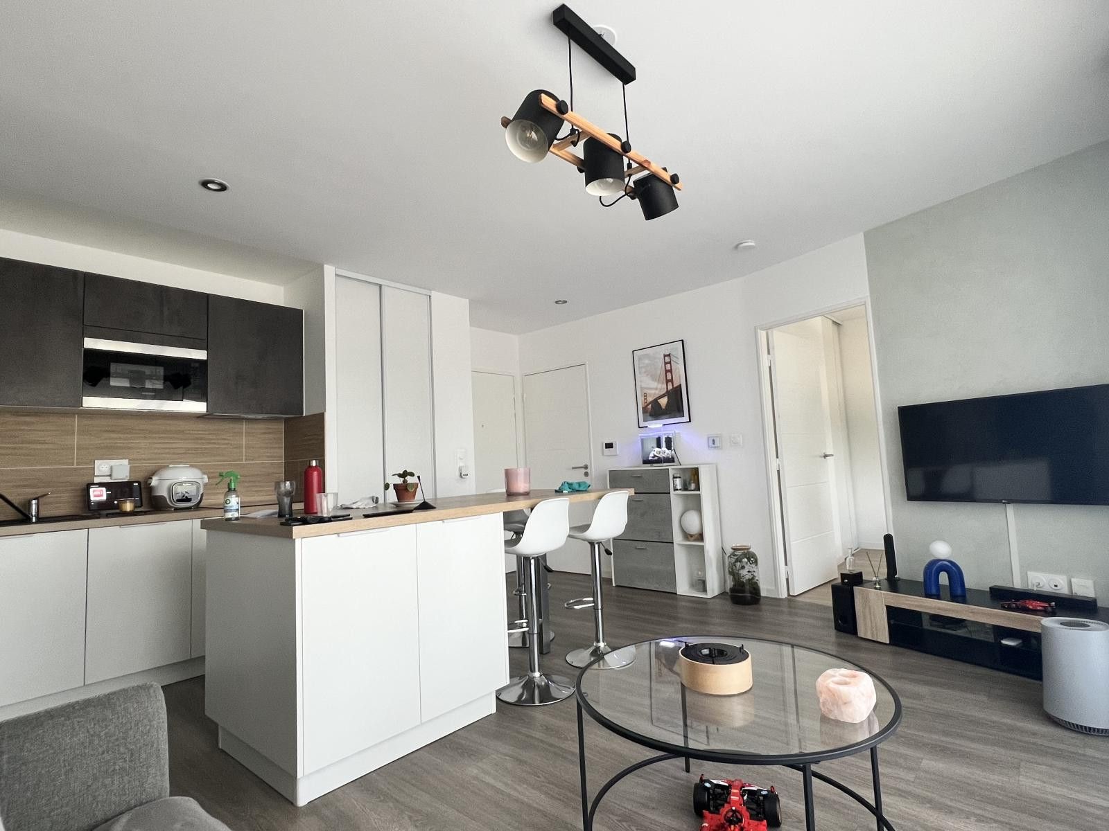 
                                                Location
                                                 À louer – Superbe T2 meublé de 40 m² avec loggia