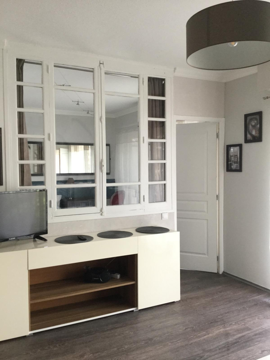 
                                                Location
                                                 A louer Superbe T2 meublé merignac à 400m du tram