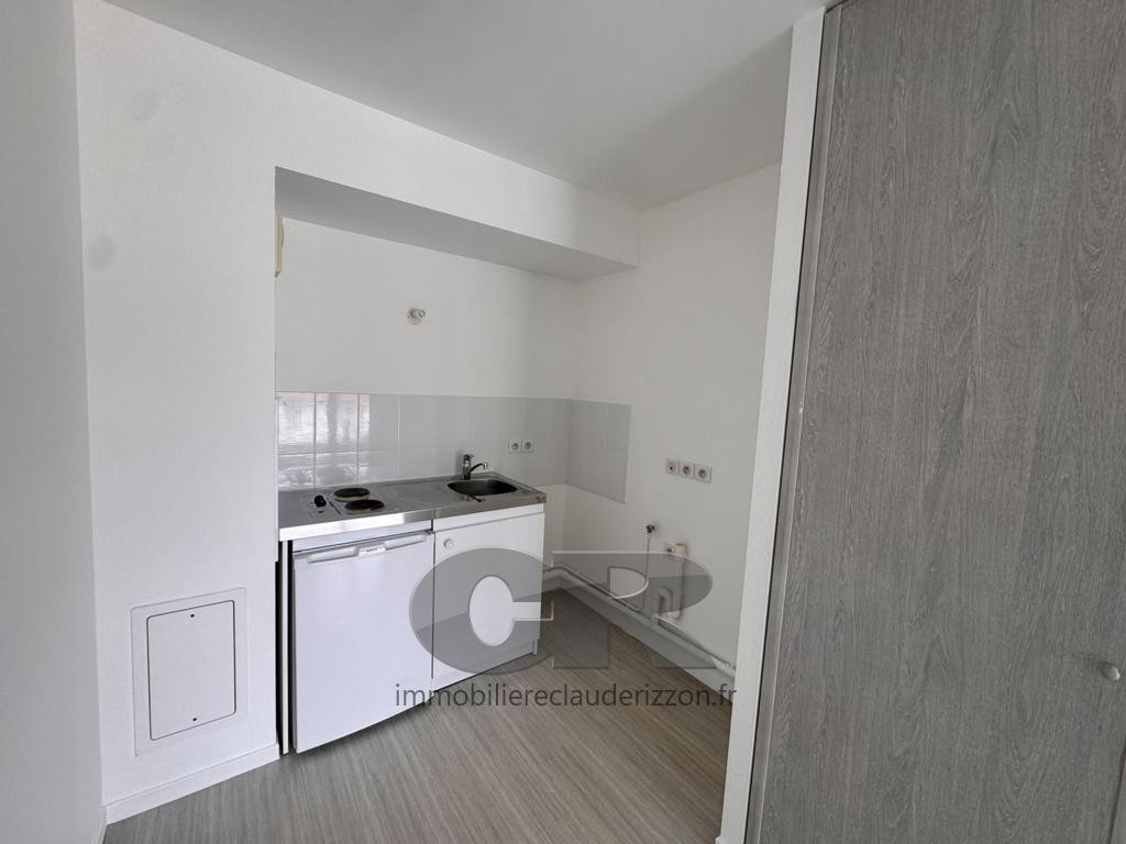 
                                                Location
                                                 A LOUER - T1 BIS - ROZERIEULLES