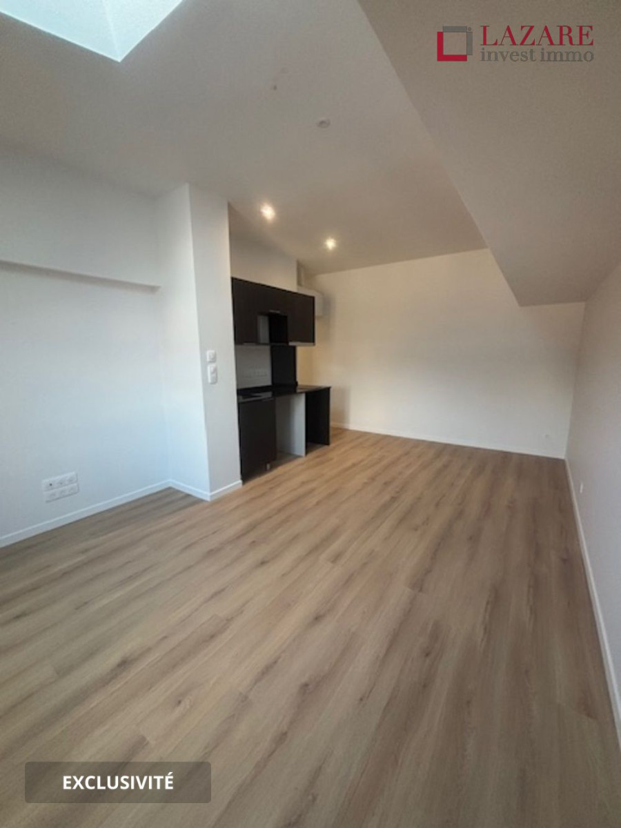 
                                                Location
                                                 A LOUER T1 refait à neuf