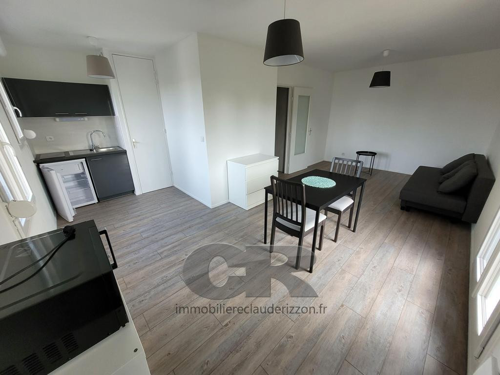 
                                                Location
                                                 A LOUER - T1BIS MEUBLE - METZ SABLON