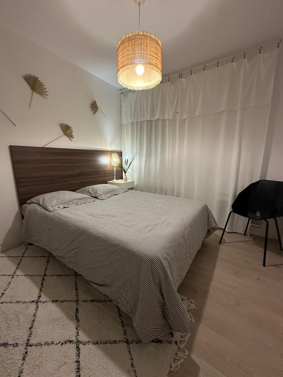 
                                                Location
                                                 À louer-T2 30 m² Quartier Talensac-Monselet Nantes