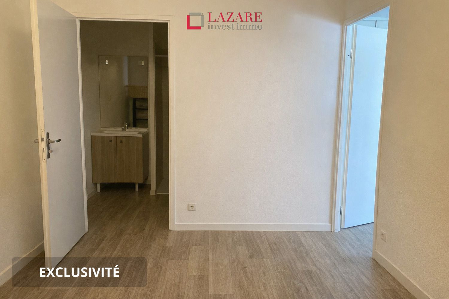 
                                                Location
                                                 A LOUER T2 avec jardin et parking