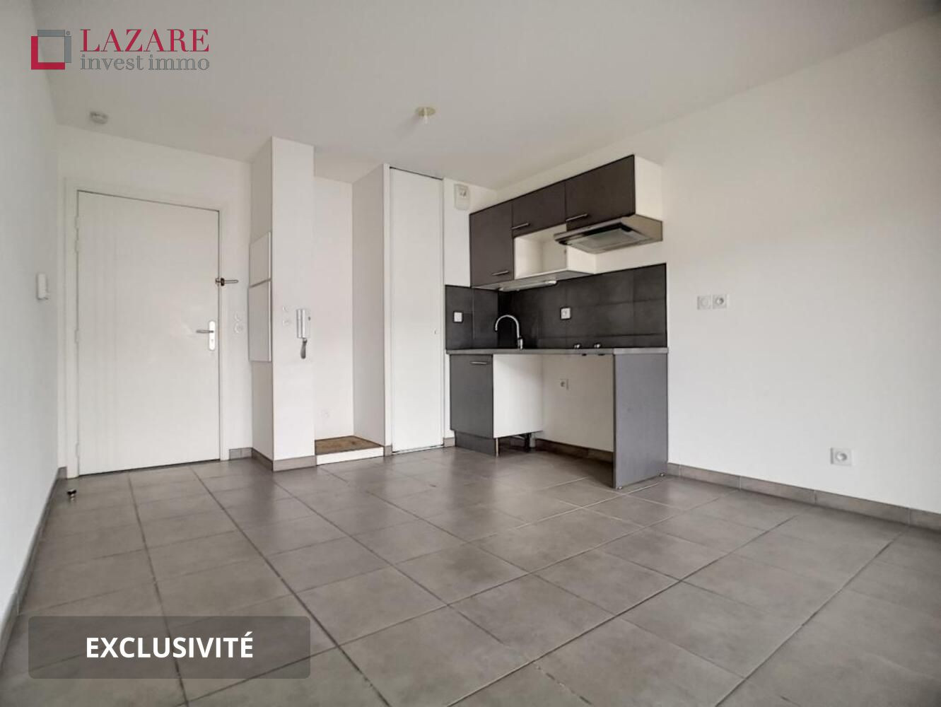 
                                                Location
                                                 A LOUER T2 avec parking