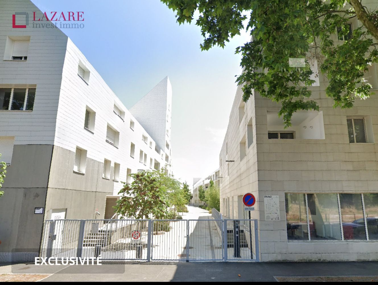 
                                                Location
                                                 A LOUER T2 avec parking