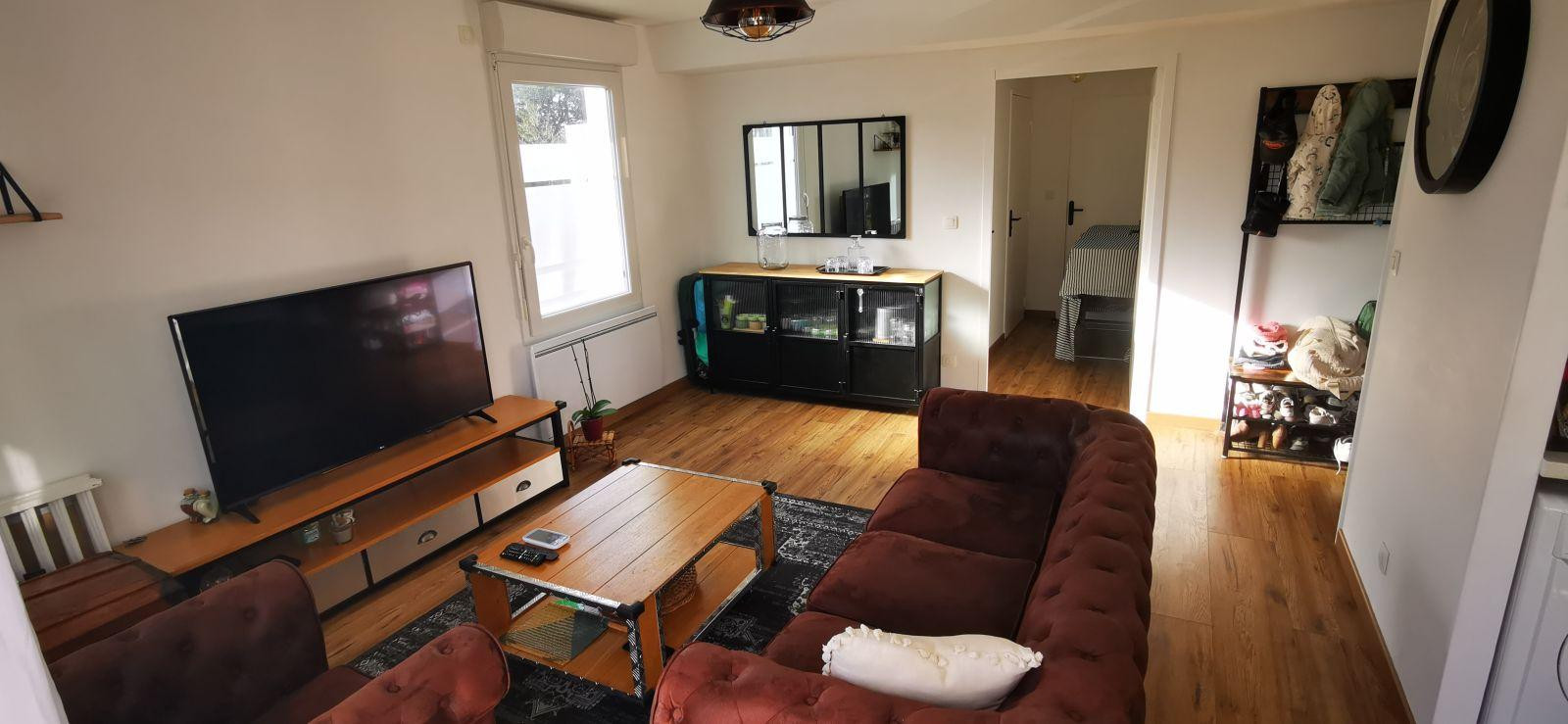 
                                                Location
                                                 À LOUER – T2 lumineux avec grand balcon & parking