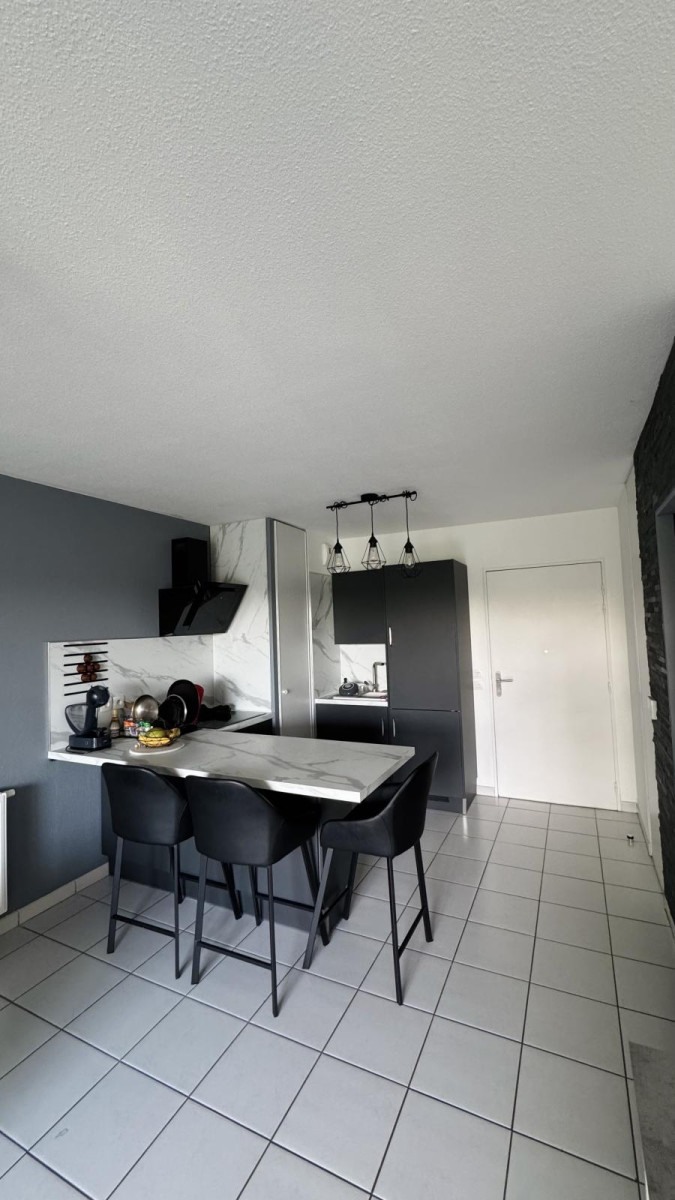 
                                                Location
                                                 A louer T2 meublé 43 m²