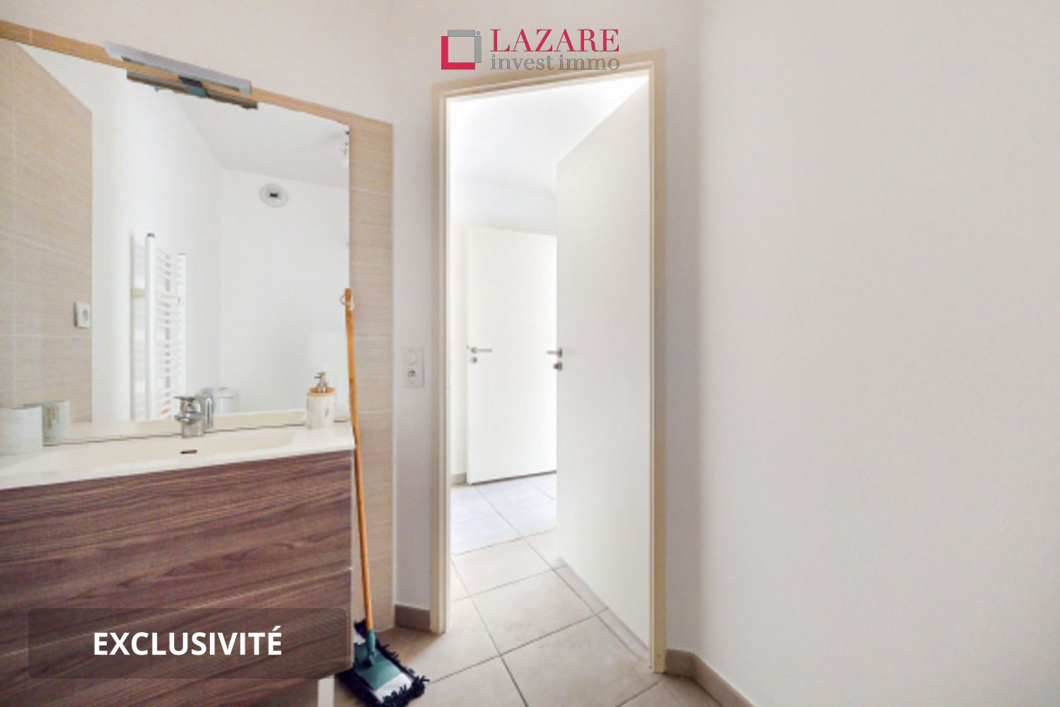 
                                                Location
                                                 A LOUER T2 meublé avec parking