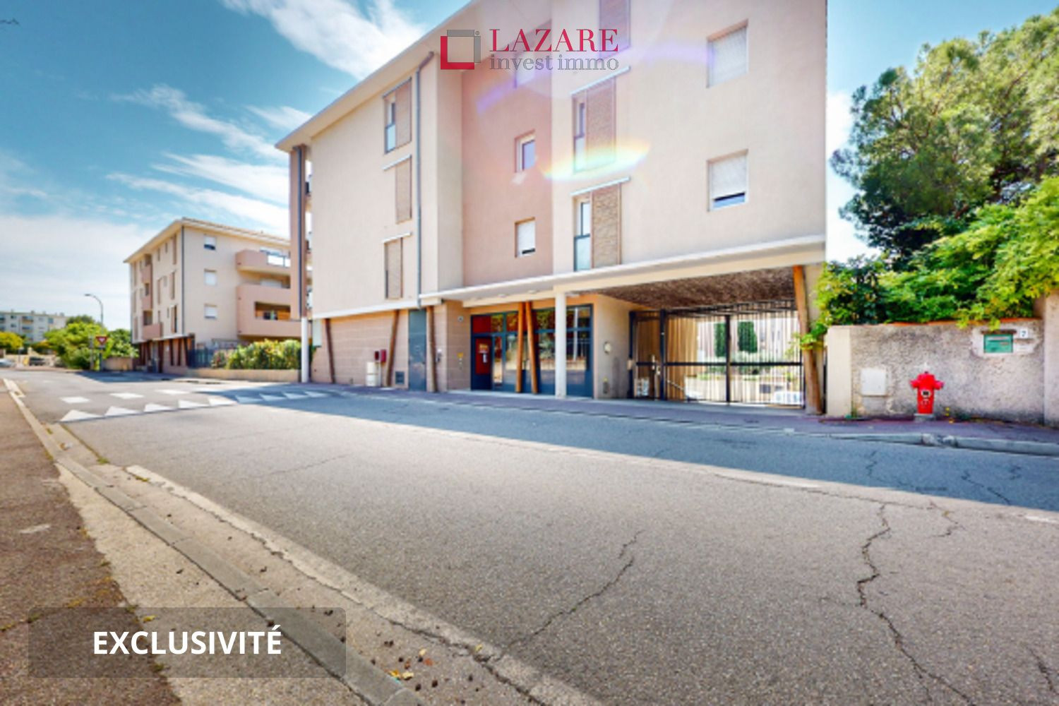 
                                                Location
                                                 A LOUER T2 meublé avec parking