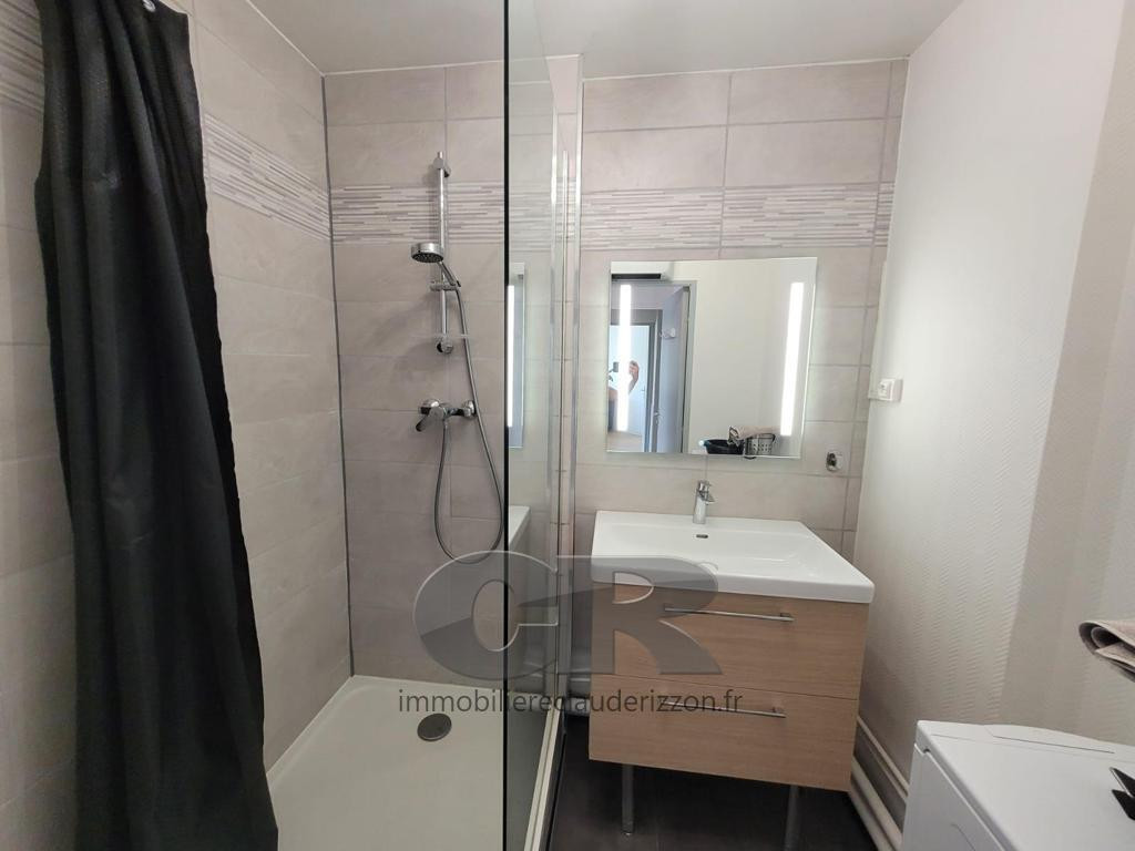 
                                                Location
                                                 A LOUER T2 MEUBLE - METZ SABLON