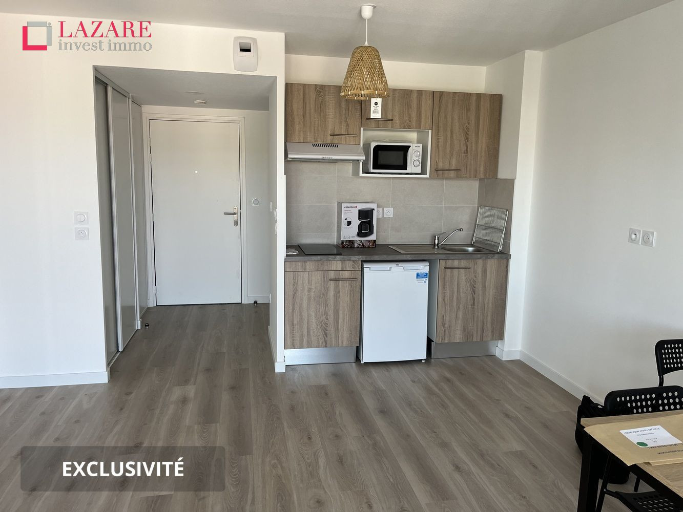 
                                                Location
                                                 A LOUER T2 Meublé récent avec parking